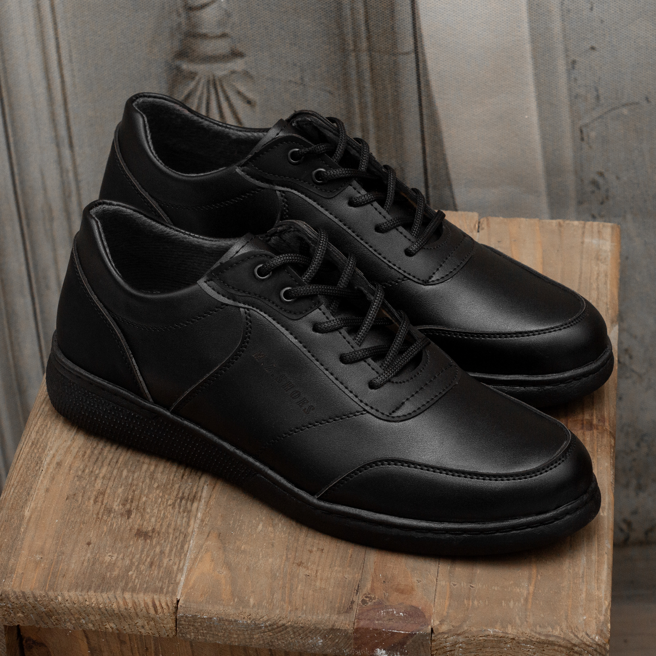 کفش روزمره مردانه مدل وگاس  رنگ مشکی کفش روزمره مردانه مدل وگاس  رنگ مشکی